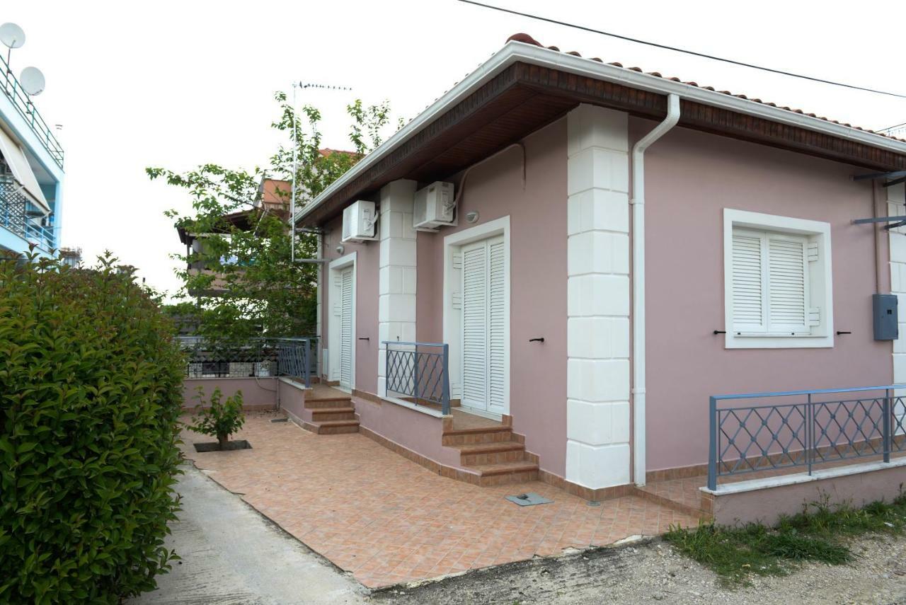 Patras Cozy Lodge Exterior photo